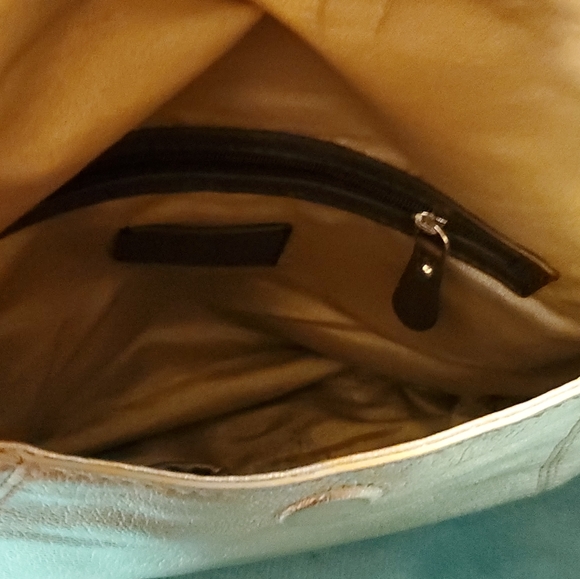 High end handbag SOLD - Picture 3 of 7